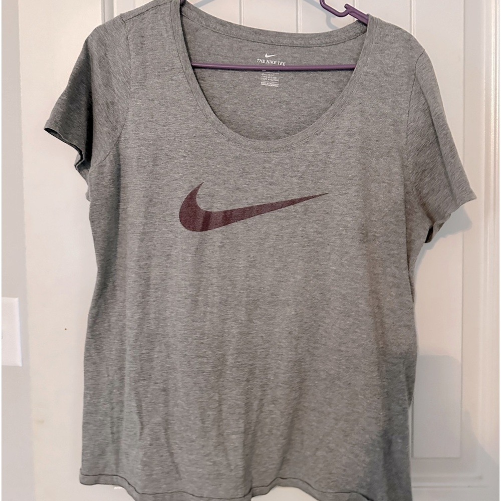 Women’s Nike tee